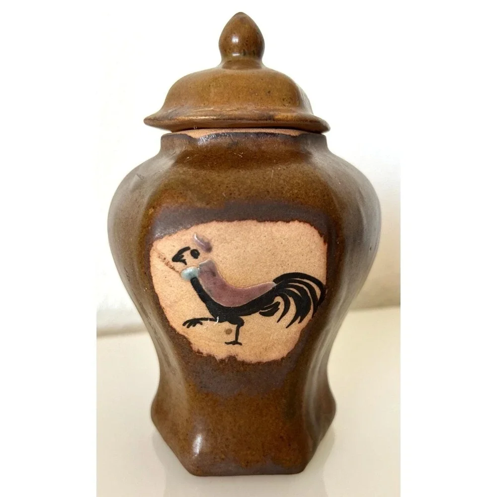Vintage Farmhouse Hand Painted Rooster Ceramic Canister Jar Urn With Lid Brown